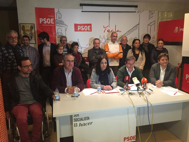 La Asamblea de militantes del PSOE de Yecla pide a los tránsfugas sus actas de concejales - 4, Foto 4