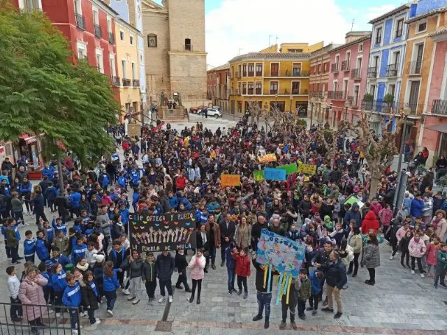 Los centros escolares de Mula y pedanías marchan por la paz - 1, Foto 1