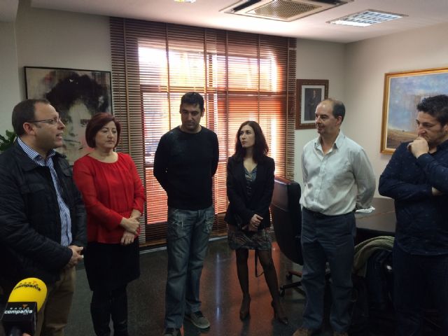 El Ayuntamiento de Molina de Segura recibe la visita de profesores galeses e italianos que participan junto al CEIP Maestro Francisco Martínez Bernal en un proyecto europeo Erasmus+ - 2, Foto 2