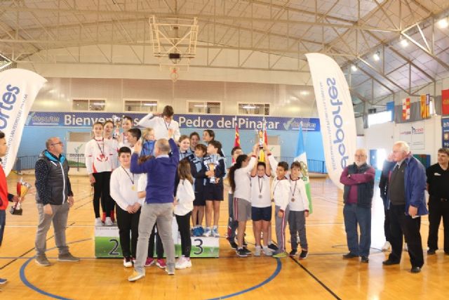 El Colegio Reina Sofía participó en la Final Regional de Bádminton de Deporte Escolar, Foto 6