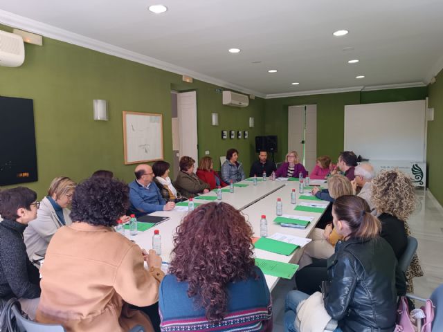 El Ayuntamiento acoge una reunión del proyecto Tejiendo Redes, sumando sinergias en la acción social - 2, Foto 2