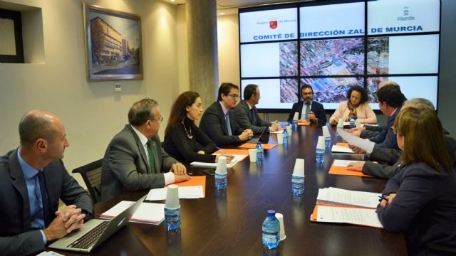 La Comunidad inicia los trabajos para definir las infraestructuras y las conexiones viaria y ferroviaria de la ZAL de Murcia - 1, Foto 1