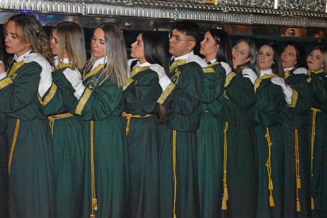 El Martes Santo aplaude un año más el encuentro en las calles torreñas del Jesús Cautivo y de la Esperanza Macarena - 5, Foto 5