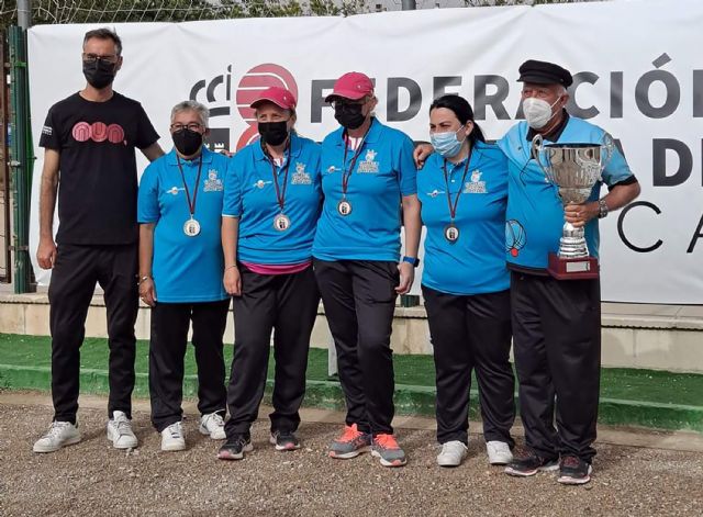 El equipo femenino de tripletas del club torreño La Salceda, campeonas regionales de petanca - 1, Foto 1