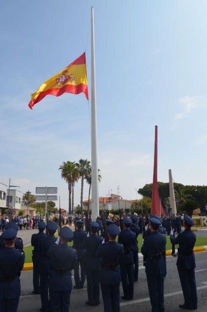 La AGA saca a la calle la celebración del Día de las Fuerzas Armadas - 2, Foto 2