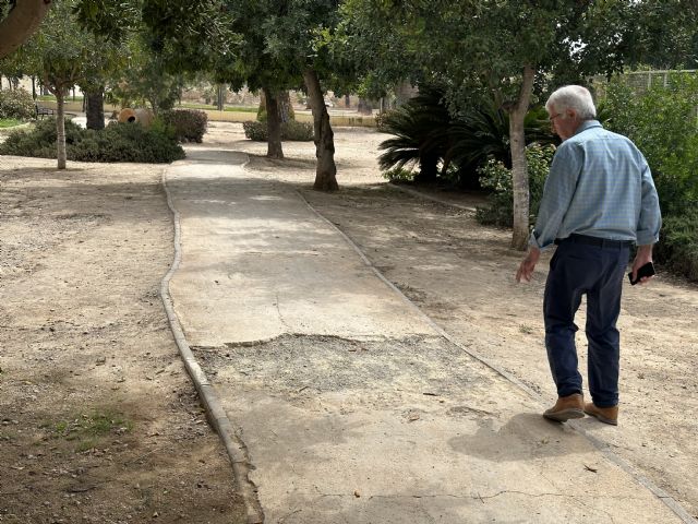 MC apremia al Gobierno local a intervenir en el Parque de la Rosa para que no caiga en el abandono - 1, Foto 1