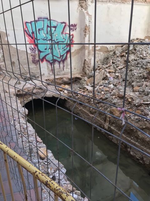 Ahora Murcia denuncia el estado de insalubridad de una acequia desde hace semanas en pleno barrio del Carmen - 2, Foto 2