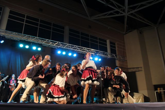 El XXX Festival Internacional de Foklore mostró los bailes y cantes tradicionales de la Región de Murcia, La Palma, México y Estados Unidos - 4, Foto 4