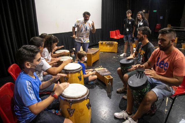 Los talleres infantiles de La Mar de Músicas de Cartagena enseñarán a pintar como un esquimal e imprimir instrumentos en 3D - 1, Foto 1