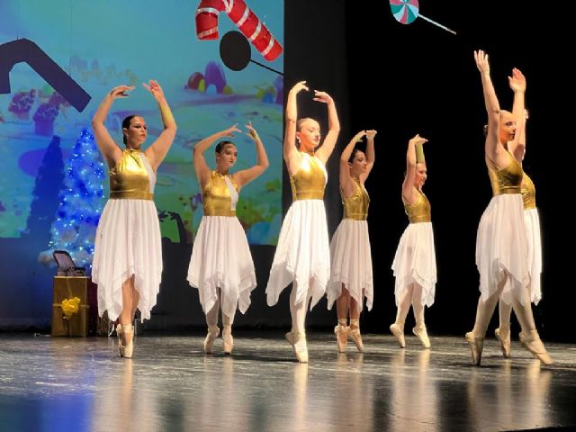 Espectacular puesta en escena de las alumnas de la Escuela Municipal de Danza de Torre Pacheco - 1, Foto 1