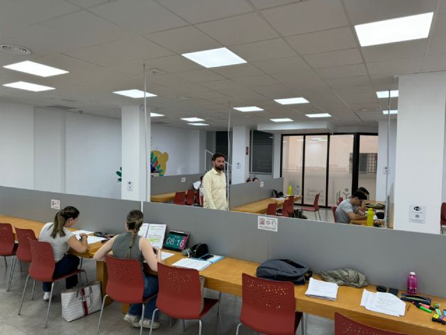 La Sala de Estudio 24 horas del Ibreño de Lorca amplía su aforo a 60 personas - 1, Foto 1