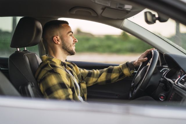 Ópticos-Optometristas advierten que 1 de cada 4 conductores tiene una deficiencia visual y recomiendan acudir a una óptica para un control visual antes de las vacaciones - 2, Foto 2