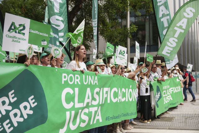 Concentración, en Madrid, contra la discriminación y falta de reconocimiento profesional - 1, Foto 1