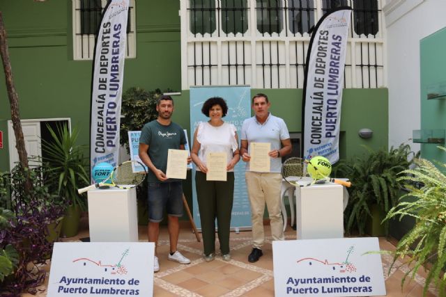 El Ayuntamiento de Puerto Lumbreras concede una subvención de 2.500 euros al Club de Tenis del municipio - 1, Foto 1