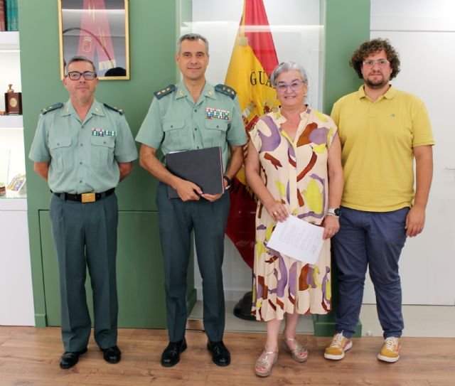 La Zona de la Guardia Civil de Murcia y el Colegio Oficial de Veterinarios de Murcia colaboran para la mejora de la seguridad alimentaria, ambiental y salud pública - 5, Foto 5