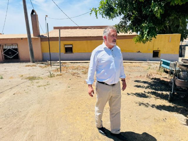El Cantal, en Garrobillo, contará con un nuevo parque infantil y zonas para la convivencia vecinal tras una inversión cercana a los 45.000 euros El Cantal, en Garrobillo, contará con un nuevo parque infantil y zonas para la convivencia vecinal tras una inversión cercana a los 45.000 euros