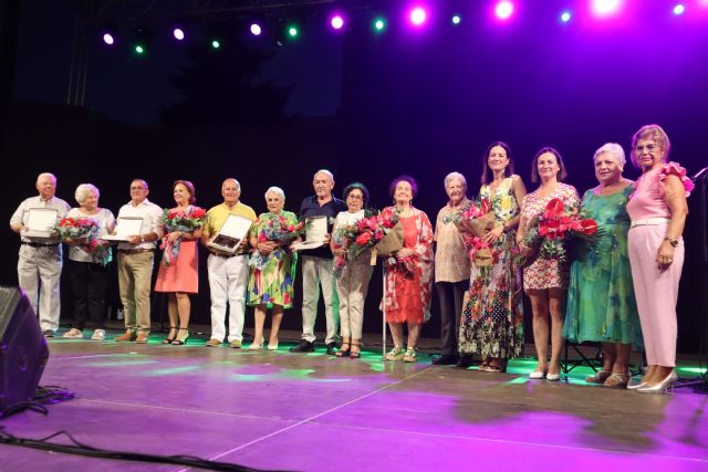 La Gala de Oro rinde homenaje a los mayores de Águilas - 1, Foto 1