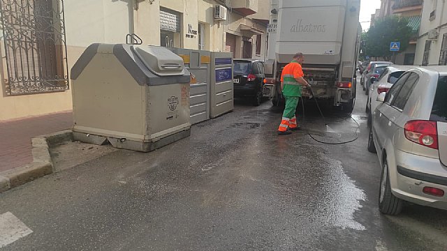 Continúa la acción integral de mejora e intensificación de la limpieza viaria del municipio - 1, Foto 1