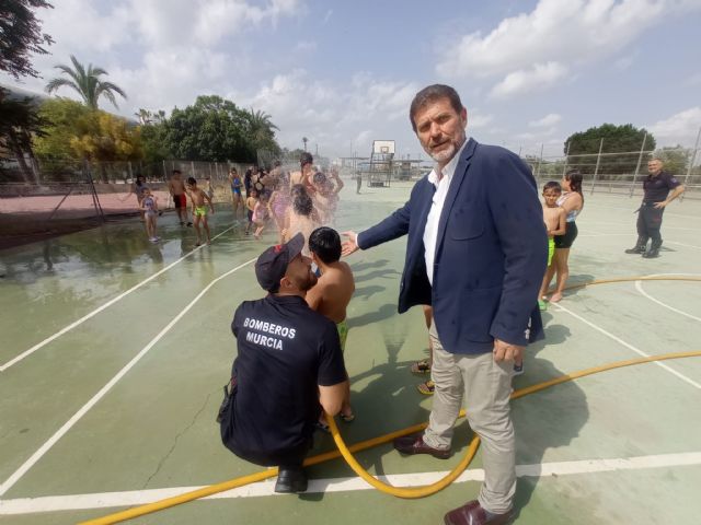 Los Bomberos de Murcia visitan la Escuela de Verano del IES de El Carmen - 3, Foto 3