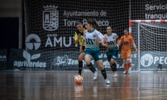 Carmen se incorpora a la primera plantilla del STV Roldán - 2, Foto 2