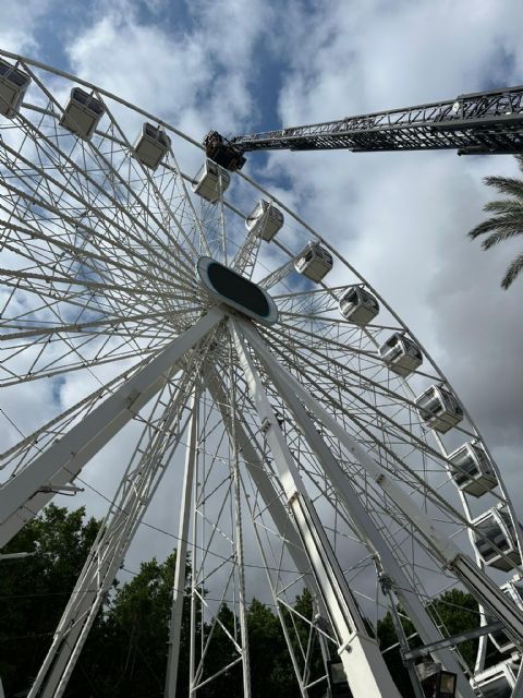 La Gran Noria Panorámica del Plano de San Francisco se prepara para la Feria con las pruebas de seguridad - 1, Foto 1