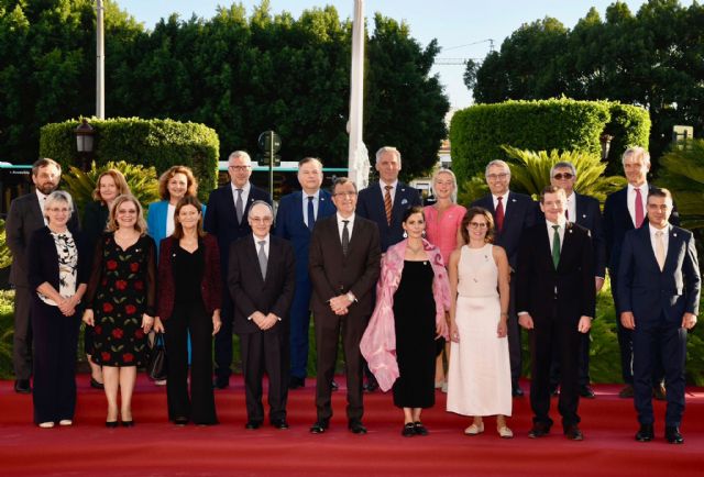 El alcalde de Murcia da la bienvenida a la ciudad a los ministros europeos - 1, Foto 1