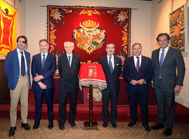 Libro taurino. Sevilla. Andrés Amorós presentó ´El Arte del Toreo´ en la Maestranza, acompañado por Bieito Rubido, Juan José Padilla y José Luque Teruel - 3, Foto 3