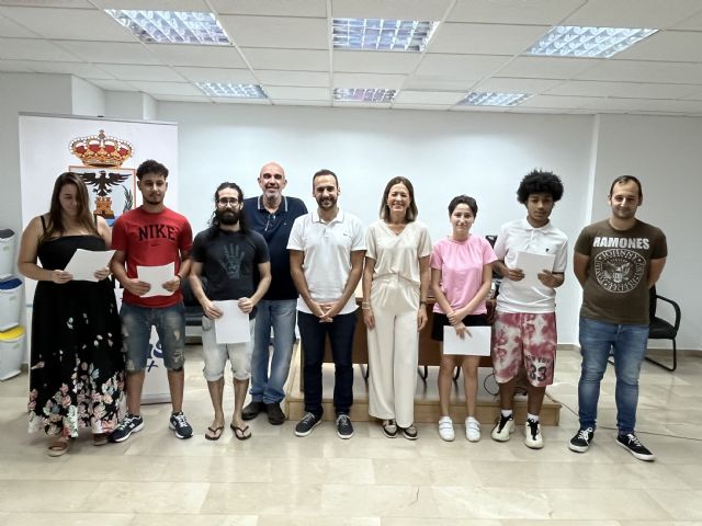 Más de 50 personas reciben sus certificados y diplomas de las acciones formativas destinadas a desempleados para mejorar su empleabilidad - 2, Foto 2