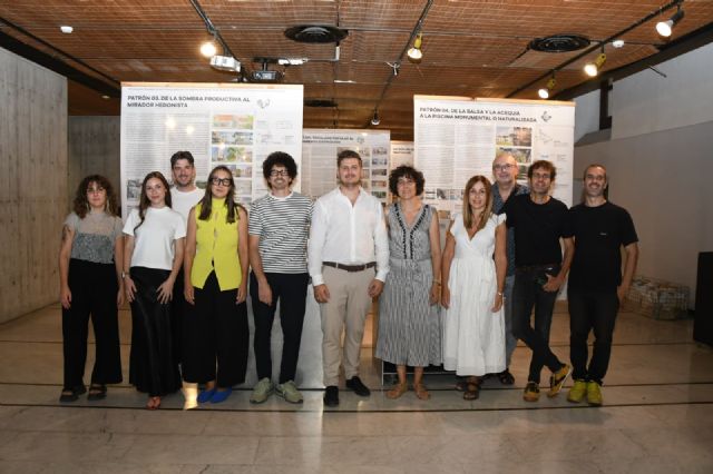 Más de mil personas han visitado la exposición 'Extrañamiento del paisaje: de los patrones agrícolas a los turísticos' en el COAMU Más de mil personas han visitado la exposición 'Extrañamiento del paisaje: de los patrones agrícolas a los turísticos' en el COAMU