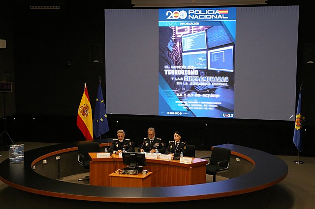 La Policía Nacional organiza un Seminario sobre “El impacto del terrorismo y las ciberamenazas en la Seguridad Nacional” - 1, Foto 1