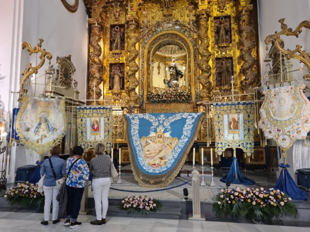 El Paso Azul crea un espectacular altar efímero con sus imágenes religiosas con motivo del Encuentro Nacional de Jóvenes de Hermandades y Cofradías - 2, Foto 2