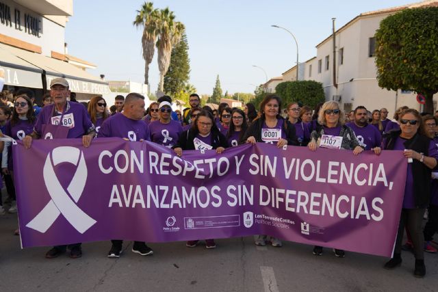 Los actos del 25-N concluyen con la popular marcha Patina o anda, ¡pero muévete! para gritar no a la violencia contra la mujer - 5, Foto 5