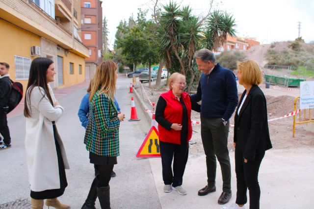 El Gobierno de Lorca invierte 20.000 euros en mejorar la accesibilidad de la calle Rubén Darío en el barrio de La Viña - 1, Foto 1