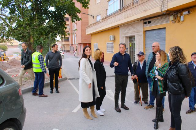 El Gobierno de Lorca invierte 20.000 euros en mejorar la accesibilidad de la calle Rubén Darío en el barrio de La Viña - 5, Foto 5