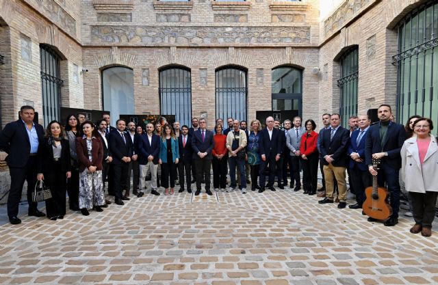 Las copas de Wimbledon y Roland Garros de Alcaraz lucirán en la Navidad de Murcia - 3, Foto 3