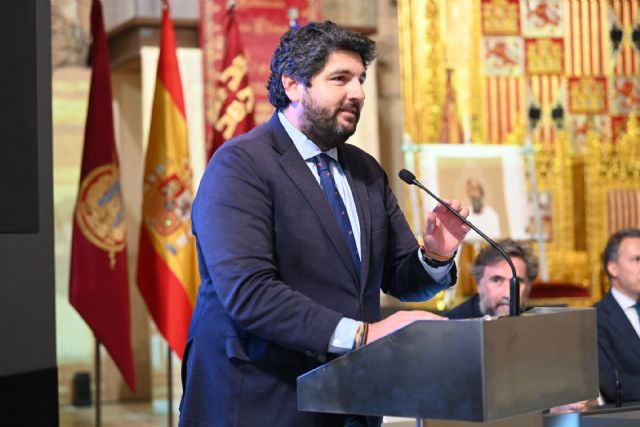 López Miras: El bordado lorquino supone un enorme patrimonio artístico de extraordinario valor para la Región de Murcia - 1, Foto 1