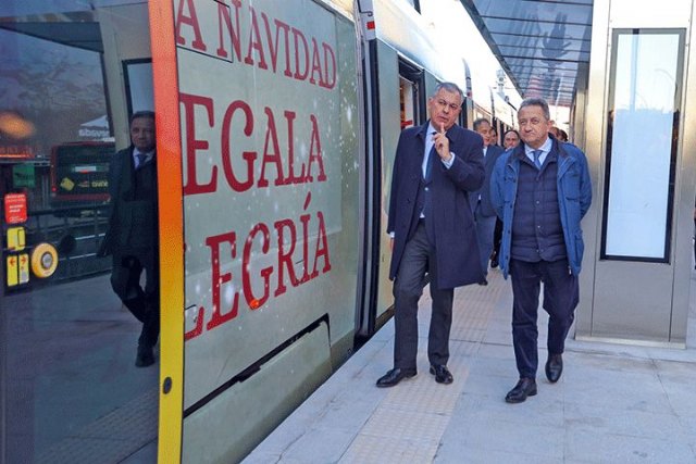 El Ayuntamiento de Sevilla tiene ya sólo dos meses de margen para terminar las obras de ampliación de la línea del tranvía hasta Nervión si quiere cobrar la subvención con cargo a fondos europeos - 1, Foto 1