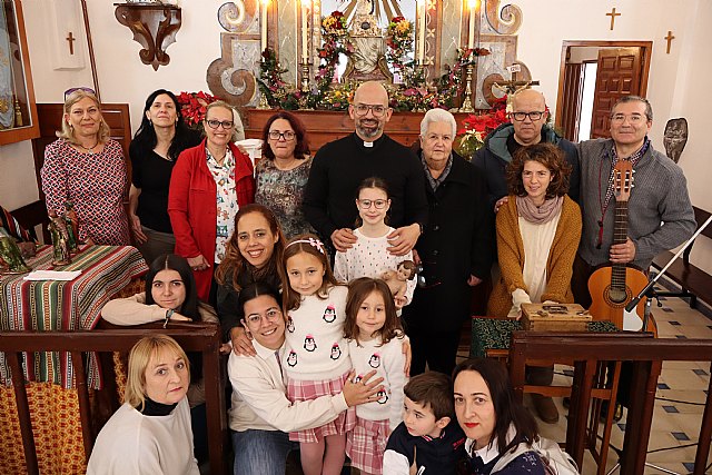 Celebración del día Navidad 2024 en la Ermita de la Virgen de La Huerta, Foto 1