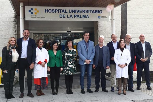 Pedro Sánchez subraya la apuesta del Gobierno para garantizar el acceso de toda la ciudadanía a técnicas diagnósticas de alta calidad a través del Plan INVEAT, en el Hospital Universitario de La Palma - 1, Foto 1