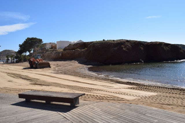 Comienzan los trabajos de recuperación de las playas afectadas por el temporal de diciembre - 1, Foto 1