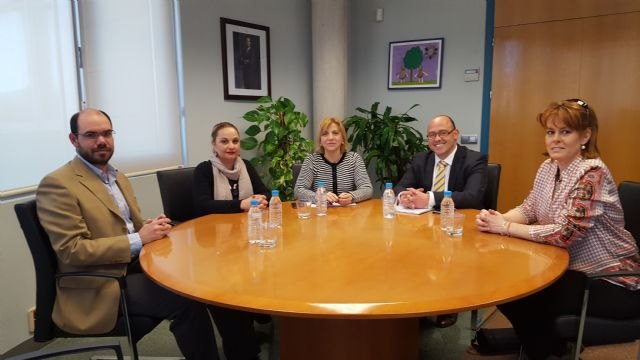 Familia recibe las consultas de la ciudadanía y de asociaciones para la elaboración del Decreto de Atención Temprana - 1, Foto 1