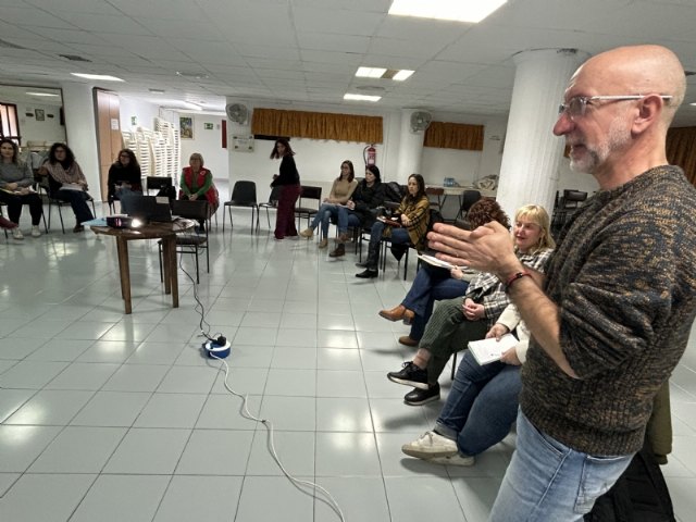 El Proceso Comunitario de Totana continúa con las reuniones con los distintos grupos que van a impulsar el proceso durante estos dos años, Foto 3