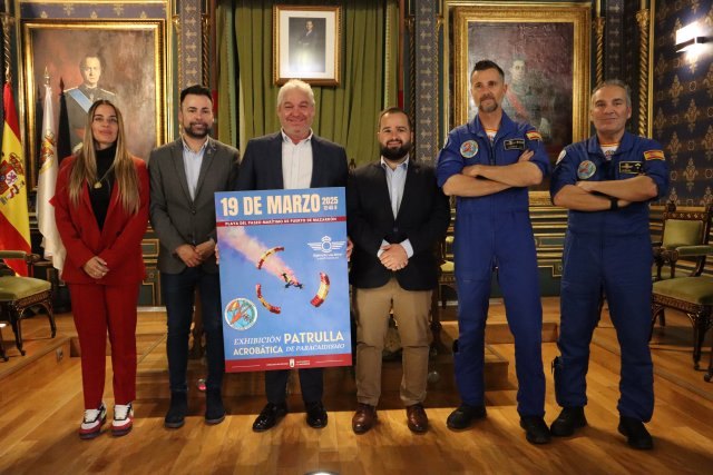 Puerto de Mazarrn volver a disfrutar de la exhibicin acrobtica de la Patrulla PAPEA el prximo 19 de marzo, Foto 1