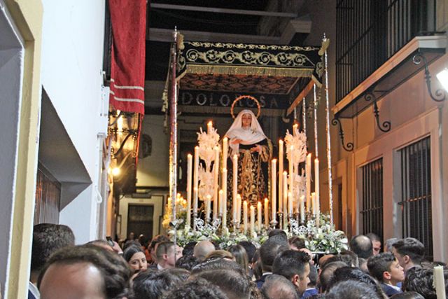 Desde un sencillo palio del siglo XVIII de los denominados de cajón partió la Dolorosa Ilipense para sus cultos de Septenario - 1, Foto 1