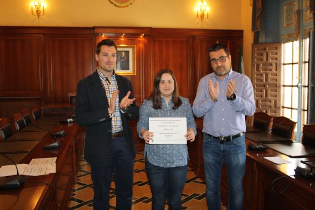 El Alcalde entrega las primeras Becas a tres deportistas de élite cehegineros - 3, Foto 3