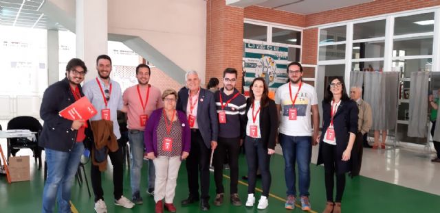 El PSOE califica de récord que más del 50% de los 30.193 vecinos que están llamados a las urnas hayan ejercido su derecho al voto a lo largo de la mañana - 2, Foto 2