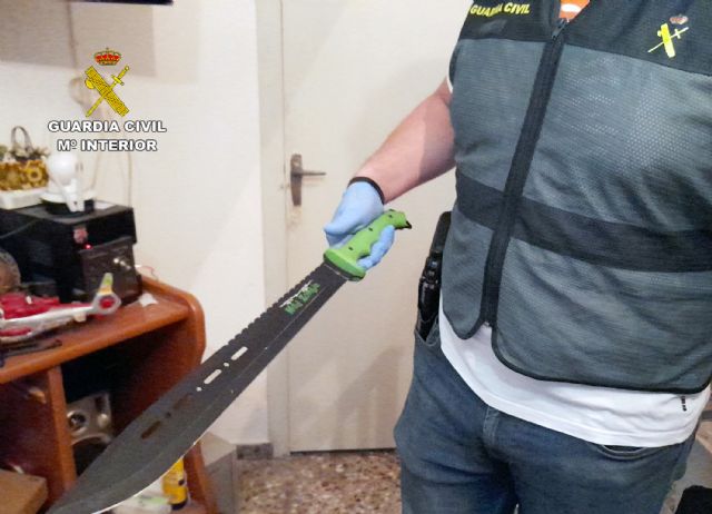 La Guardia Civil desmantela un activo punto dedicado a la venta ininterrumpida de varios tipos de sustancias estupefacientes - 1, Foto 1