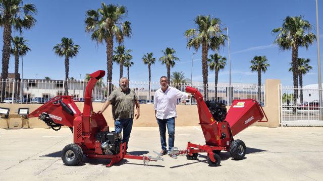 Los Alcázares incorpora dos nuevas biotrituradoras para mejorar la gestión de restos vegetales y biorresiduos Los Alcázares incorpora dos nuevas biotrituradoras para mejorar la gestión de restos vegetales y biorresiduos