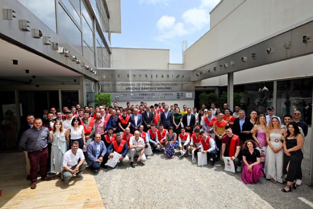 El CIFP FREMM gradúa a la primera promoción de alumnos tras su reconocimiento como Centro de Excelencia - 2, Foto 2