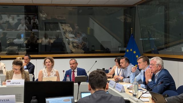 El Gobierno regional reivindica en Bruselas la aceleración de las obras del Corredor Mediterráneo en la Región de Murcia El Gobierno regional reivindica en Bruselas la aceleración de las obras del Corredor Mediterráneo en la Región de Murcia